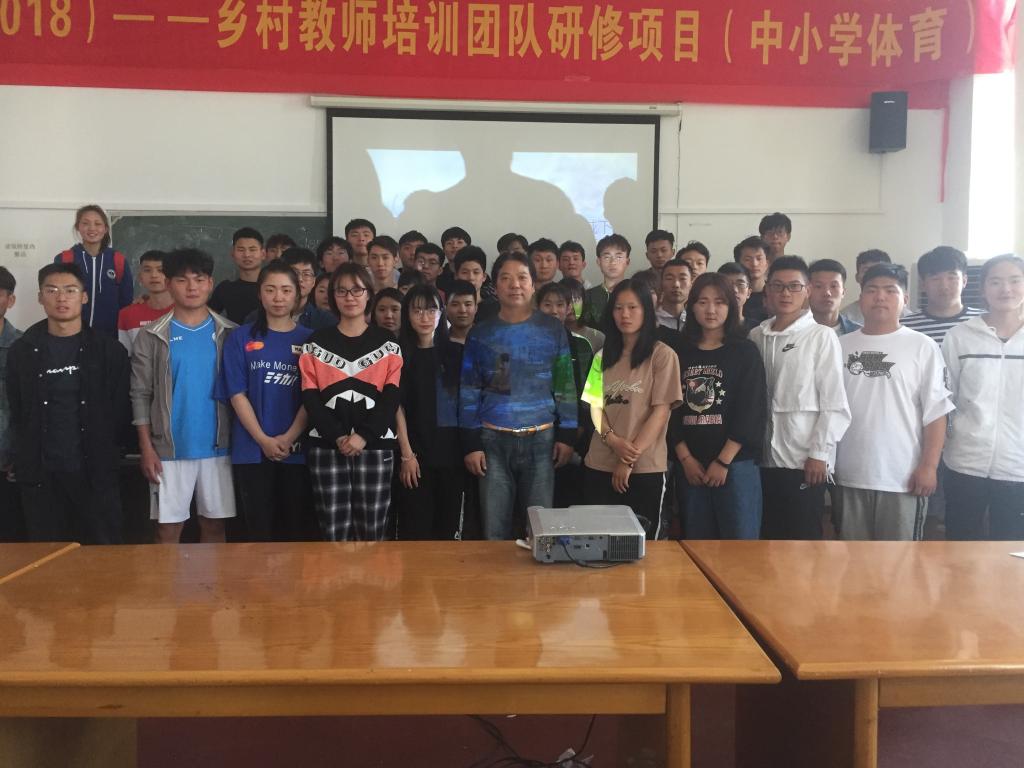 黨建引領(lǐng)聚合力 學(xué)習(xí)賦能促發(fā)展——教工三支部發(fā)揮“領(lǐng)頭雁”作用，深化學(xué)習(xí)型黨支部建設(shè)與大型活動服務(wù)